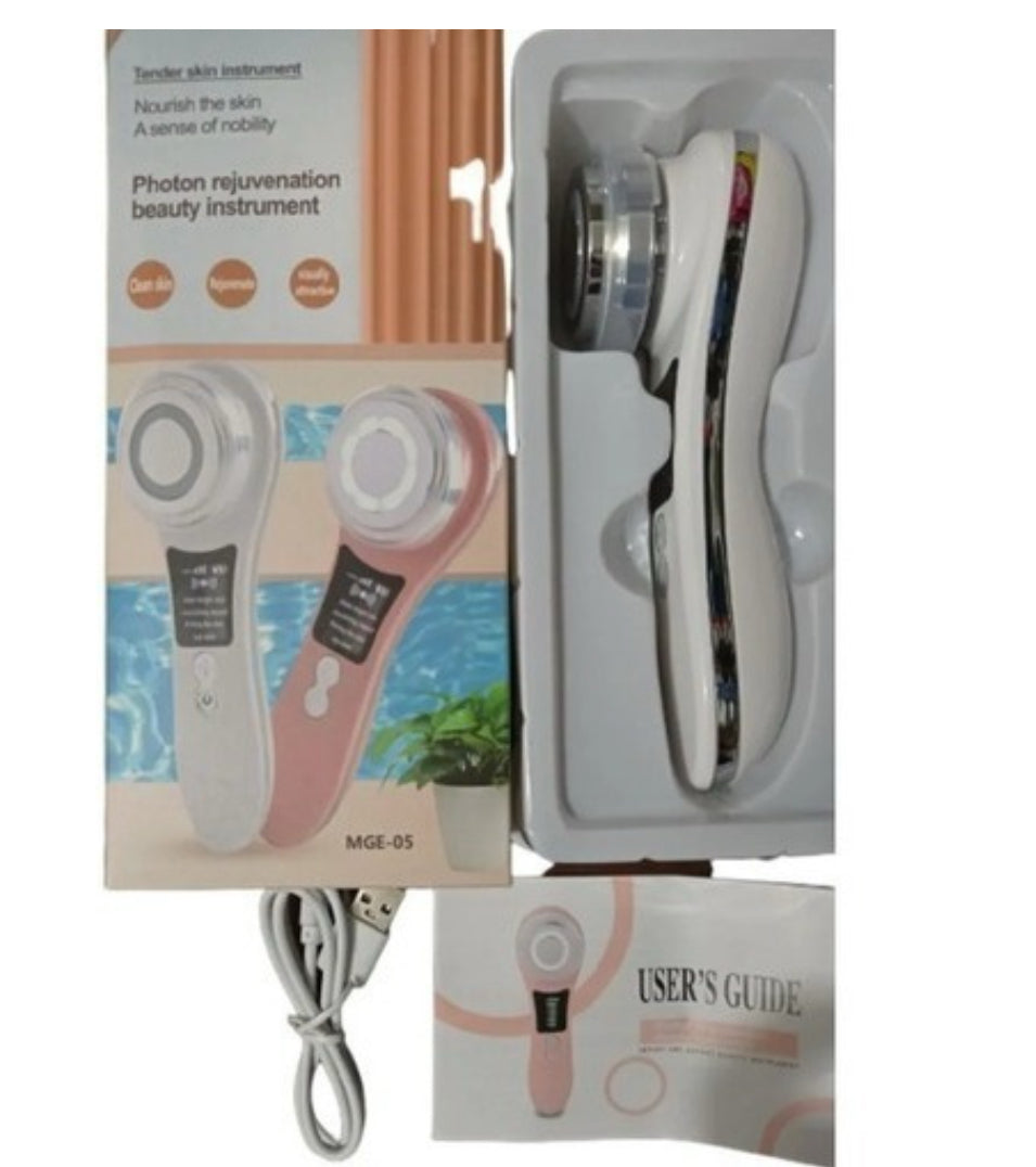 Gray helmet for bikers